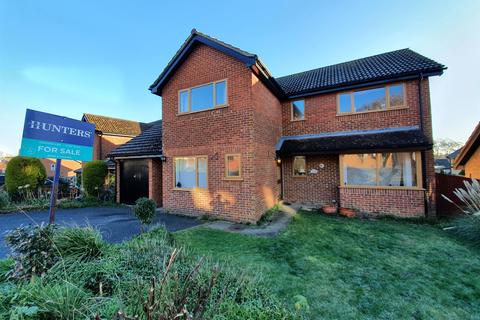 66 Henley Meadows, Tenterden, TN30 6EN