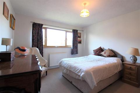 66 Henley Meadows, Tenterden, TN30 6EN