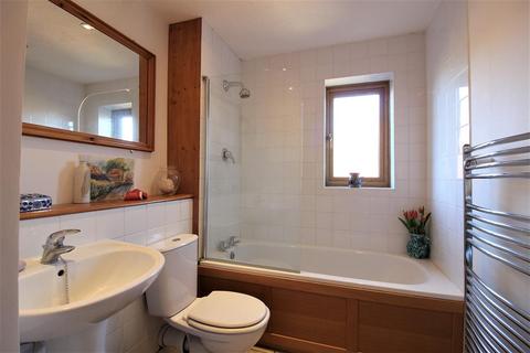 66 Henley Meadows, Tenterden, TN30 6EN