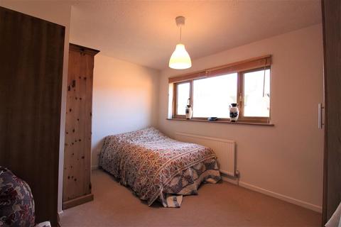 66 Henley Meadows, Tenterden, TN30 6EN