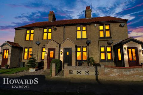 21 Conrad Road, Lowestoft, NR33 8QB