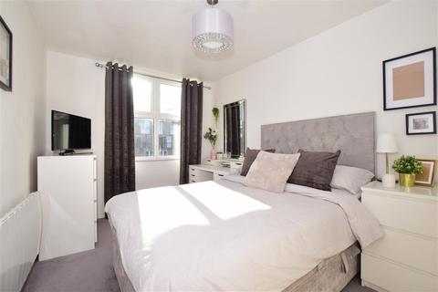 21 Westover Close, Sutton, SM2 6UB