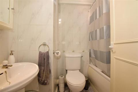 21 Westover Close, Sutton, SM2 6UB