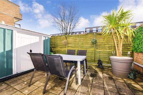 21 Westover Close, Sutton, SM2 6UB