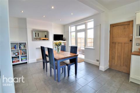 77 Vicarage Road, Mickleover, Derby, DE3 0ED