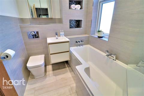 77 Vicarage Road, Mickleover, Derby, DE3 0ED