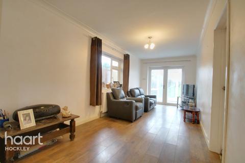 12 Elm Grove, Hullbridge, Hockley, SS5 6ER