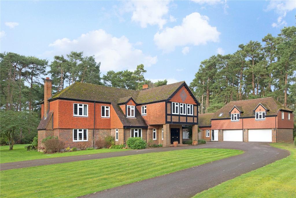 Byfleet Road, Cobham, Surrey, KT11 6 bed detached house £2,850,000