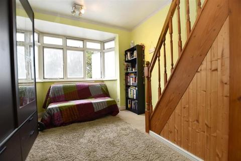 19 Alderwick Drive, Hounslow, TW3 1SF