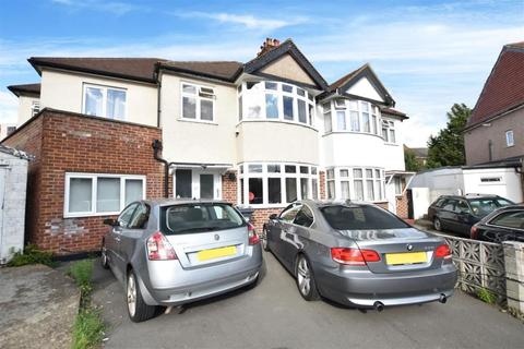 19 Alderwick Drive, Hounslow, TW3 1SF