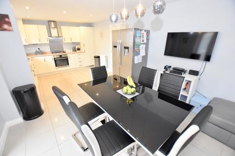 77 Lyons Drive, Coventry, CV5 9PN