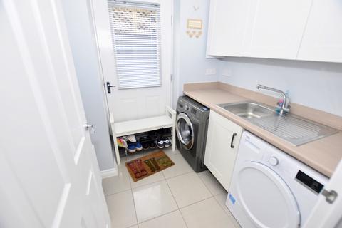 77 Lyons Drive, Coventry, CV5 9PN