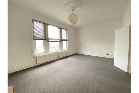 1 bedroom flat to rent, Fulham Road, Fulham SW6