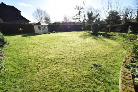 Winslydale Sly Corner, Lee Common, Great Missenden, HP16 9LD