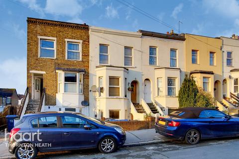 151a Moffat Road, Thornton Heath, CR7 8PZ