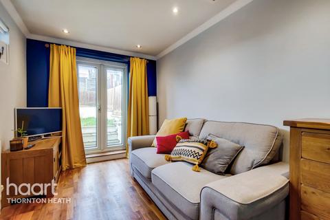 151a Moffat Road, Thornton Heath, CR7 8PZ