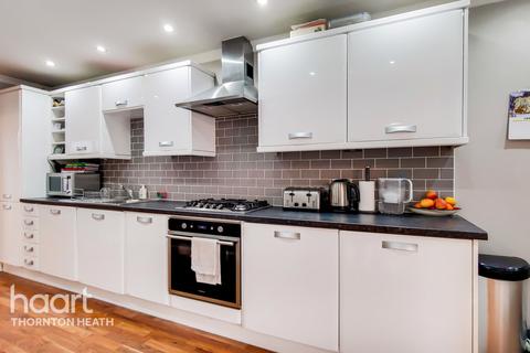 151a Moffat Road, Thornton Heath, CR7 8PZ