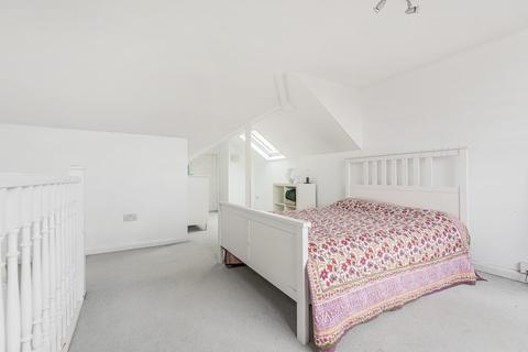 1 Annandale Road, Guildford, GU2 4LR