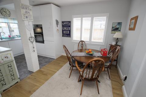 109 Oregon Square, Orpington, BR6 8BE