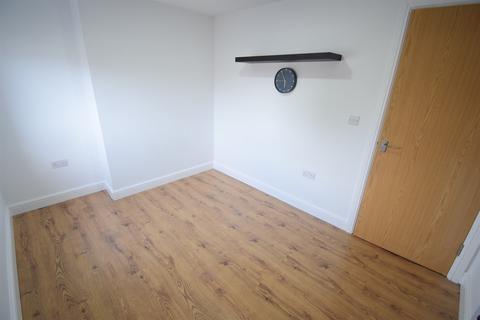 2 bedroom house to rent, 104a Cowbridge Road East, Cardiff