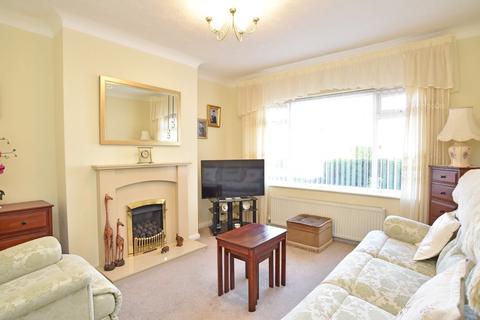 1 Avenue Close, Harrogate, HG2 7LJ
