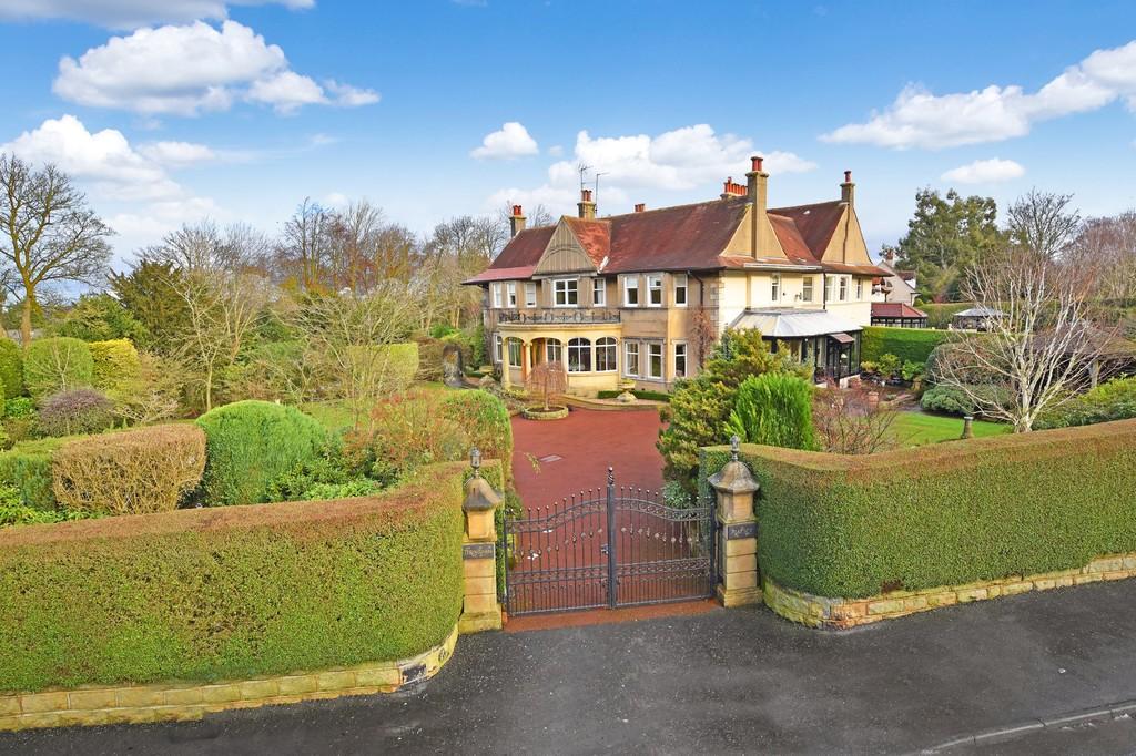 Rutland Drive, Harrogate 3 bed ground floor flat £750,000