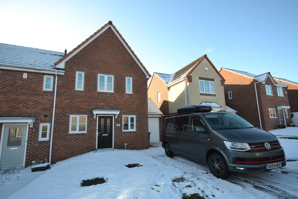 Warners Drive, Weston Coyney 3 bed end of terrace house £750 pcm (£