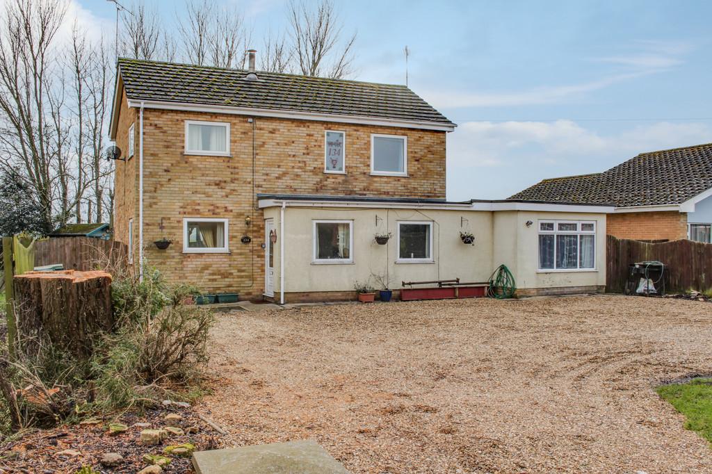 School Road, West Walton 5 bed detached house £300,000