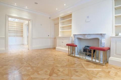 4 bedroom detached house to rent, Lowndes Place, Belgravia, SW1X