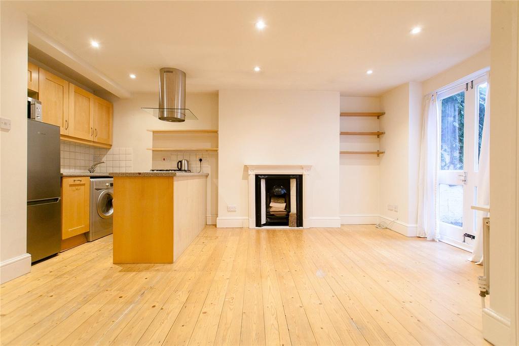 Arundel Square, Islington, London 2 bed flat to rent £2,250 pcm (£519 pw)
