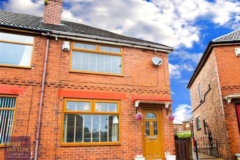 3 bedroom end of terrace house for sale - Berkeley Avenue, Chadderton, Oldham, Greater Manchester, OL9