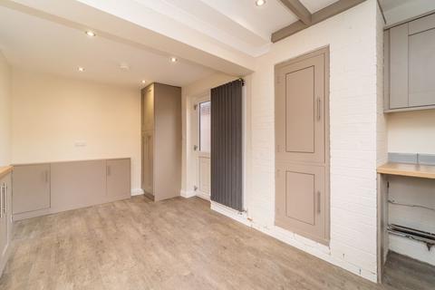 19 Barclay Close, Albrighton, Wolverhampton, WV7 3PX