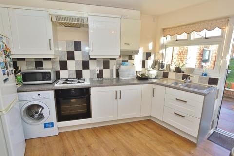 7 Carter Close, Romford, RM5 2PB