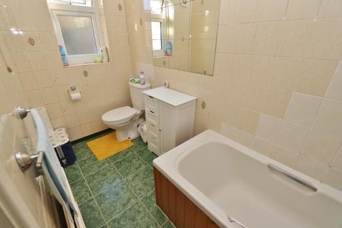 7 Carter Close, Romford, RM5 2PB