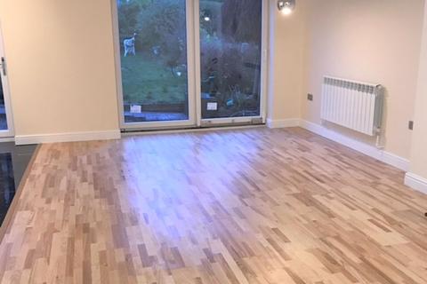 15 Broomhill Close, Birmingham, B43 5BT