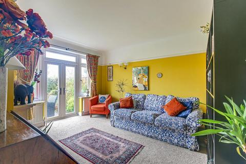 24 Norfolk Avenue, South Croydon, CR2 8BN
