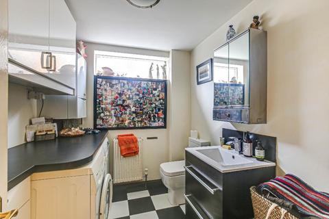 24 Norfolk Avenue, South Croydon, CR2 8BN