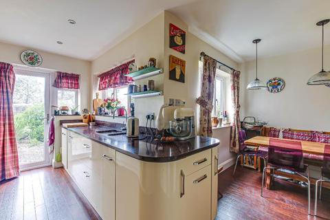 24 Norfolk Avenue, South Croydon, CR2 8BN