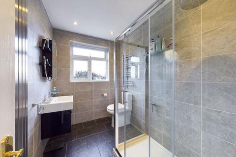 14 Lowlands Road, Aveley, South Ockendon, RM15 4ED