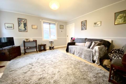 39 Alloway, Ayr, KA7 4PY