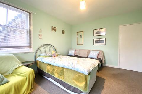 39 Alloway, Ayr, KA7 4PY