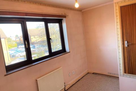 31 Kilross Road, Feltham, TW14 8SB
