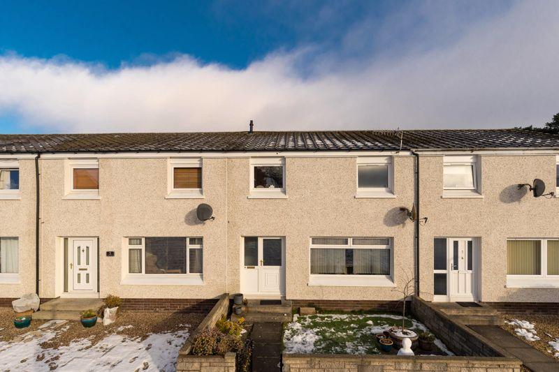 3 Ivanhoe Road, Peebles, EH45 9BB 3 bed terraced house £185,000