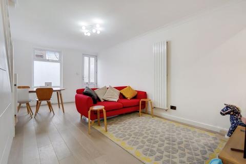 10 Salisbury Road, London, SE25 5DU