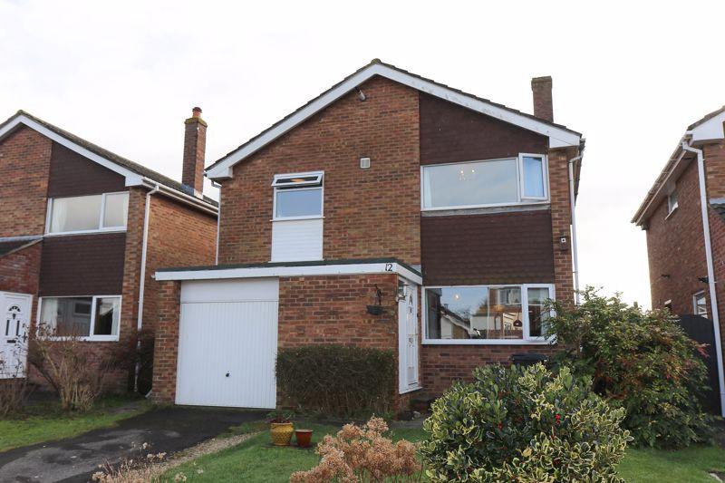 Westerleigh Road, Clevedon 3 bed detached house £420,000
