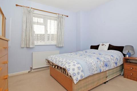 56 Pontefract Road, Bromley, BR1 4RB