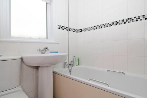 56 Pontefract Road, Bromley, BR1 4RB