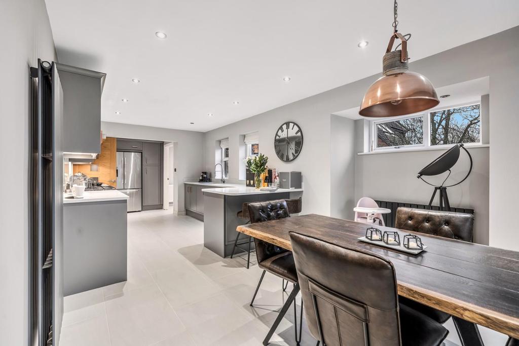 Dining area leading into the kitchen