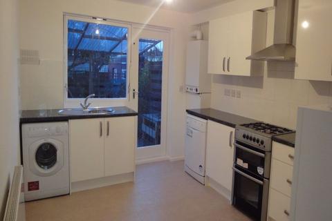 64 Allingham Close, London, W7 1NB