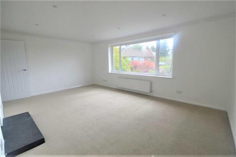 3 bedroom detached bungalow to rent, Mill Rise, Heathfield